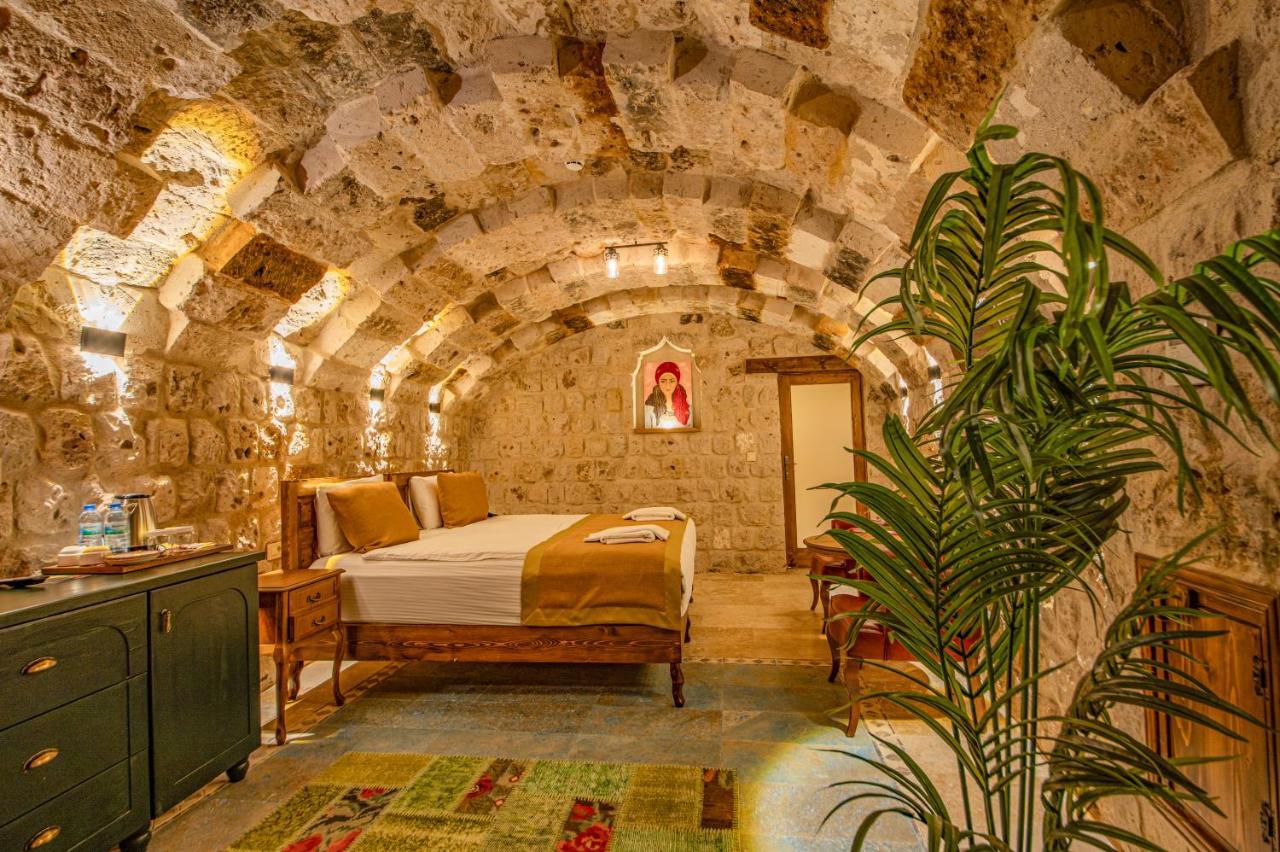 Sobek Stone House Cappadocia Bed & Breakfast เนฟซิเฮียร์ ภายนอก รูปภาพ