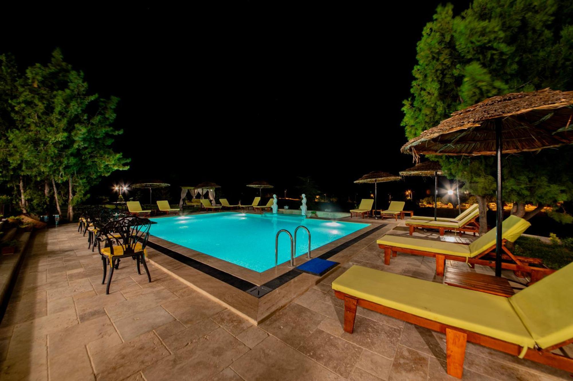 Sobek Stone House Cappadocia Bed & Breakfast เนฟซิเฮียร์ ภายนอก รูปภาพ